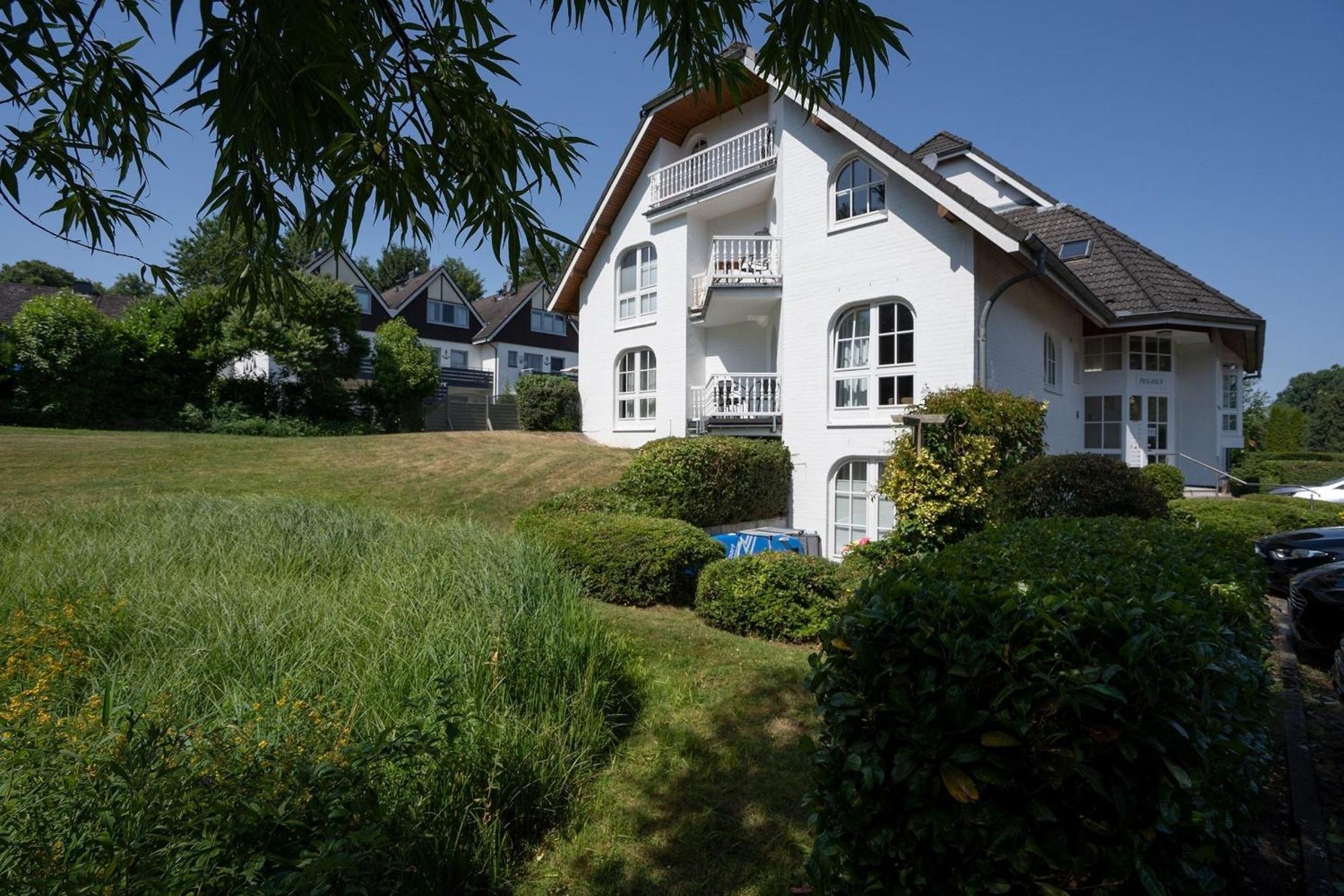 Haus Pegasus Gartenliebe Scharbeutz Exterior photo